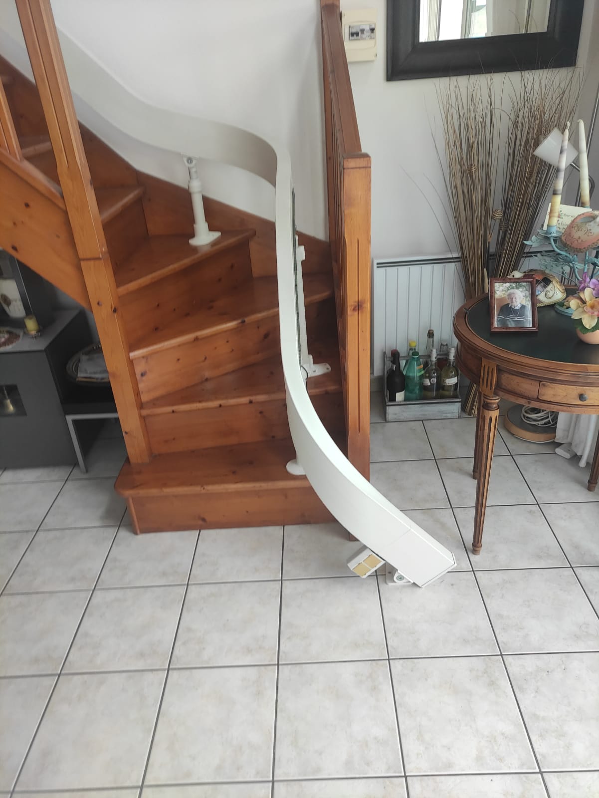 monorail courbe pour monte-escalier intérieur